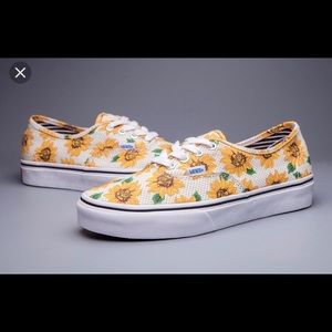 Help me find these in size 7.5 women. Pleaseeeee